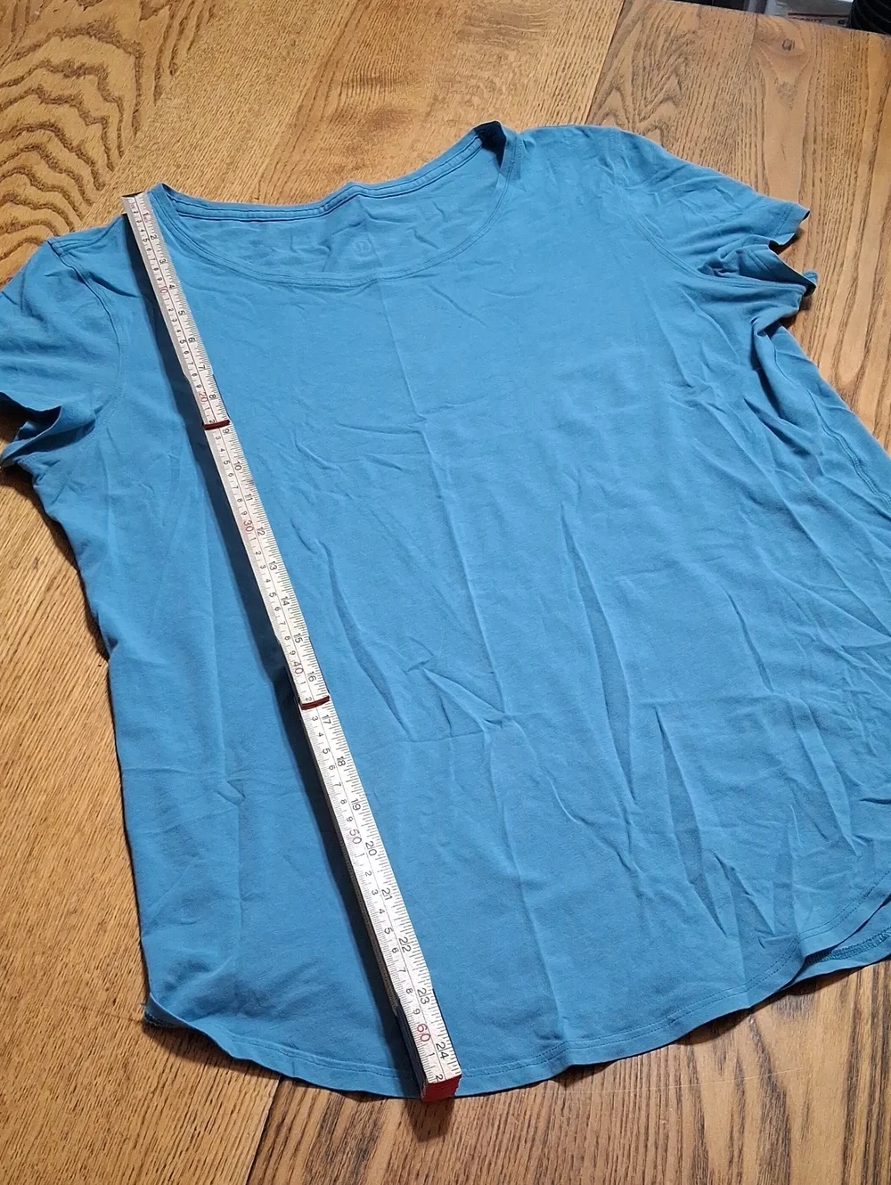 LULULEMON Women MEDIUM ?? Tee Top Shiry Used Preowned BLUE Exercise Workout